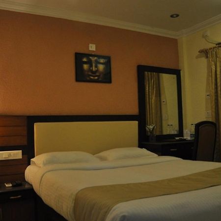 Moments Hotell Kolkata Eksteriør bilde