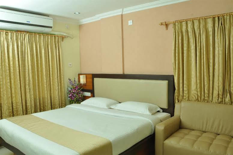 Moments Hotell Kolkata Eksteriør bilde